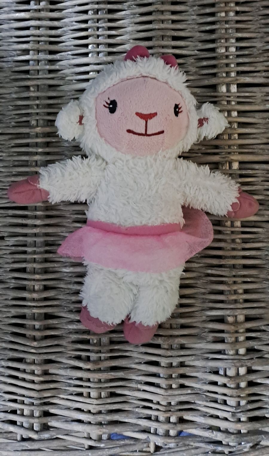 Peluche Lãzinha, Dra. Brinquedos