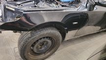 Błotnik lewy BMW E60/E61 Ori 475/9 Black Sapphire Metalic