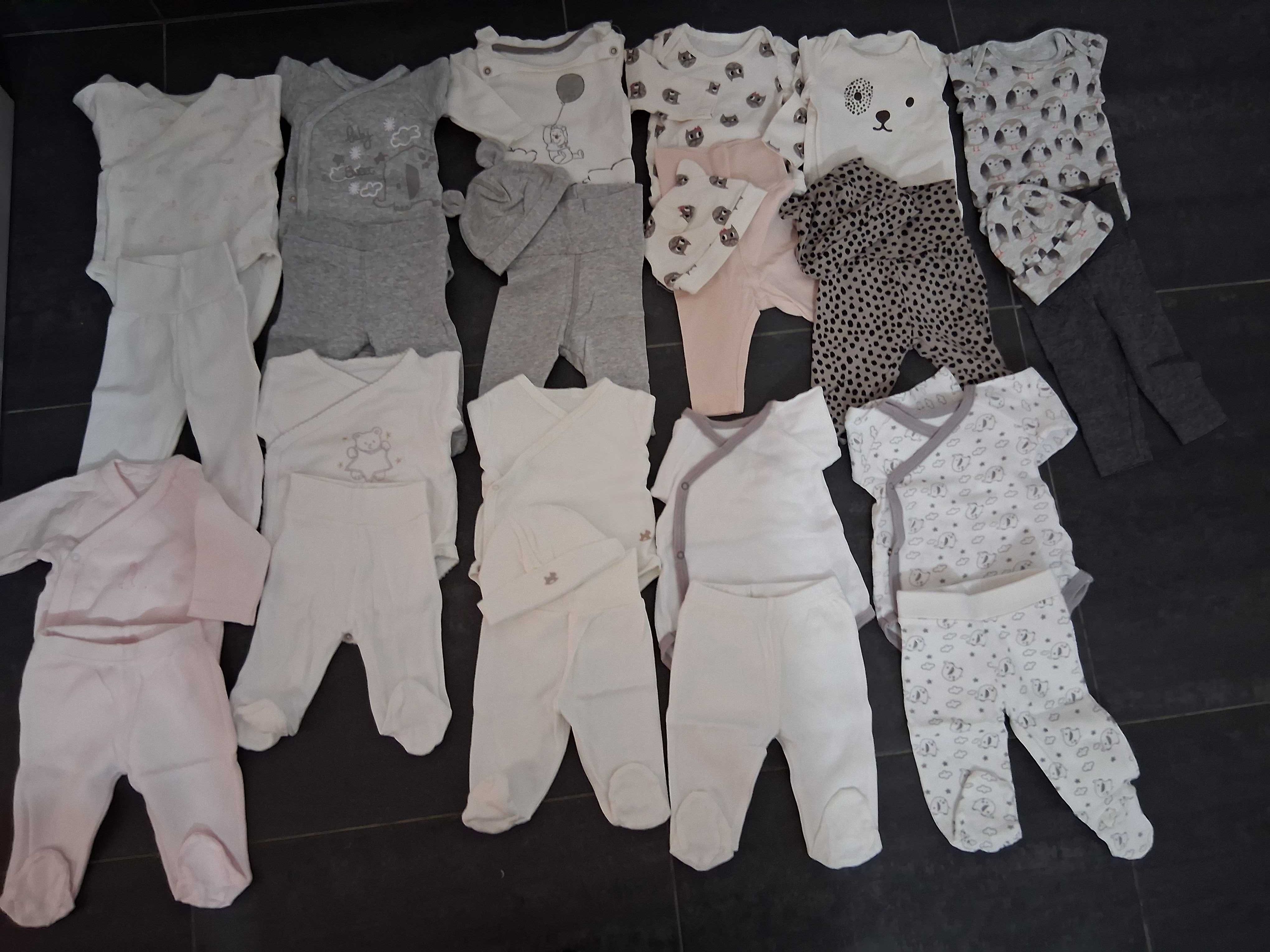 Roupa bebé/menina