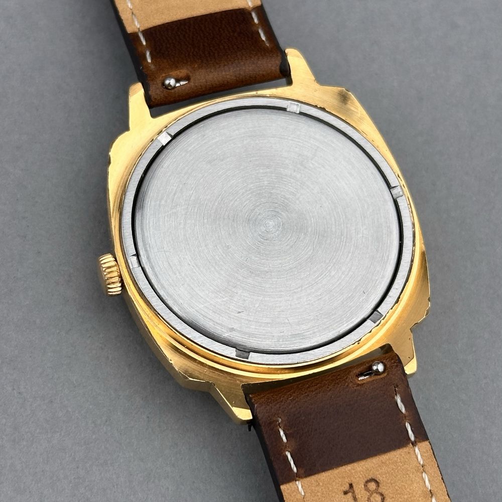 Zegarek vintage Łucz – zielono-szary pleciony wzór | 36 mm | USSR