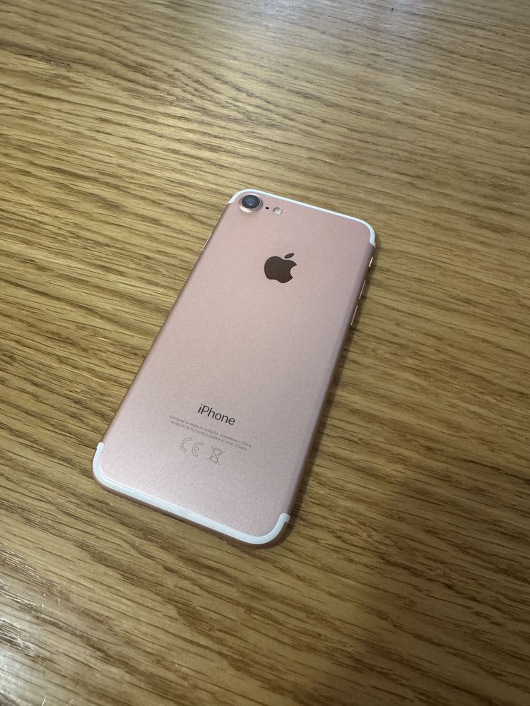 iPhone 7 Rose Gold 32GB bez zarysowań, nowe sluchawki