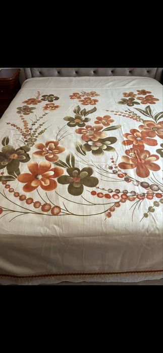 Colcha de linho pontada á mão