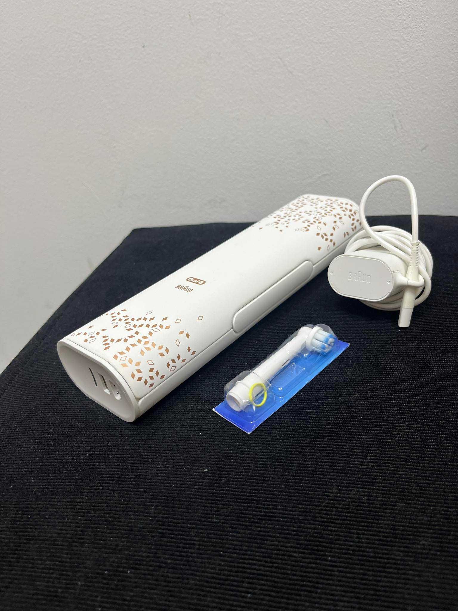 Szczoteczka  Braun Oral-B GENIUS 9000 AS16