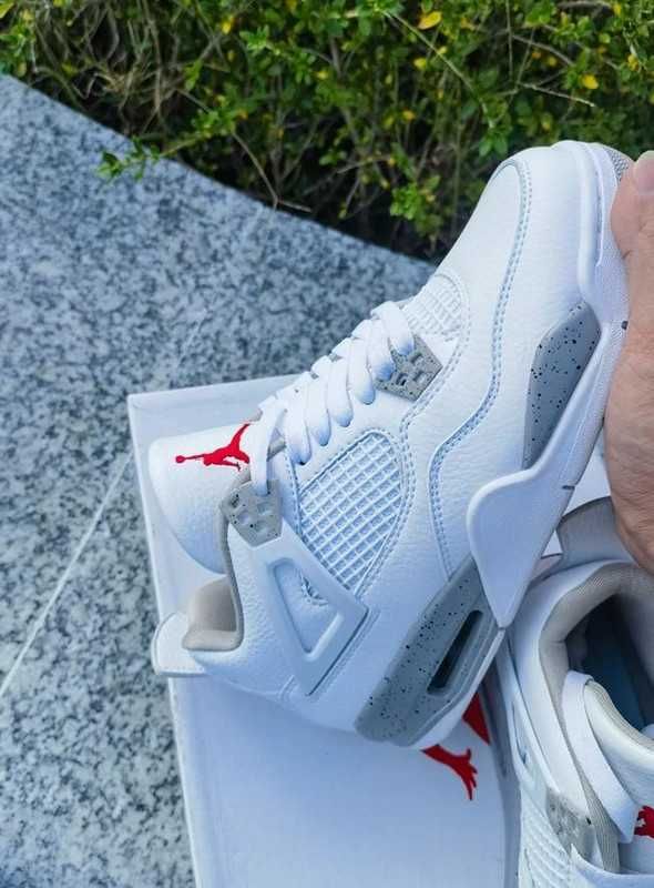 Nike_Nowy*Jordan4_Retro _WhiteOreo*buty_UnisexTrampk.43