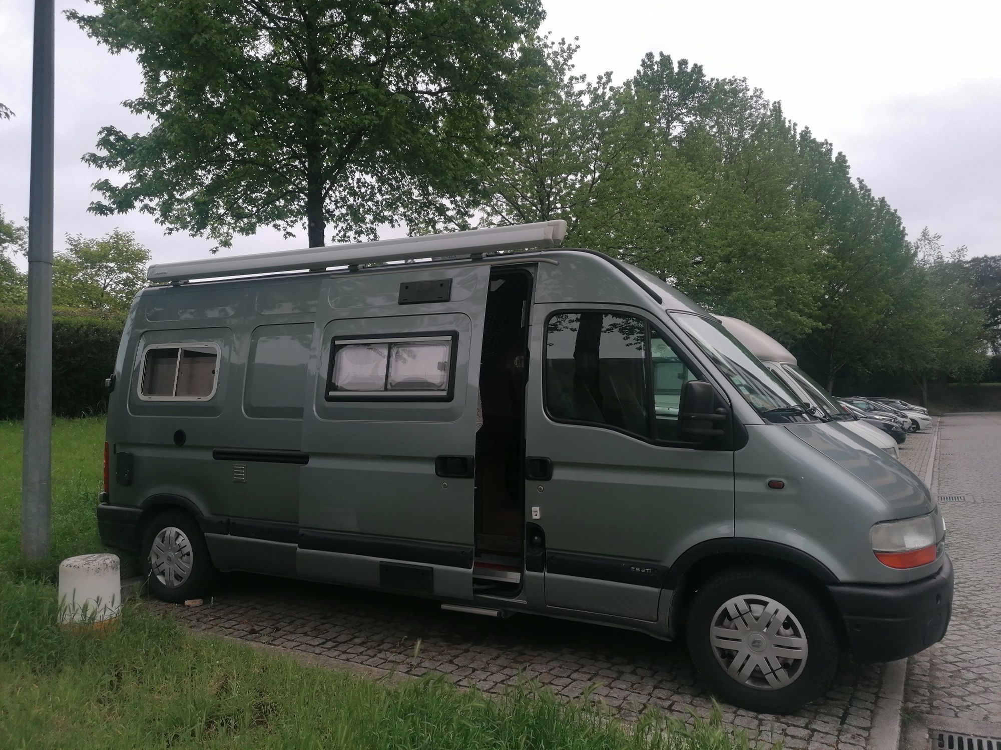 Autocaravana Renault Master 2.8