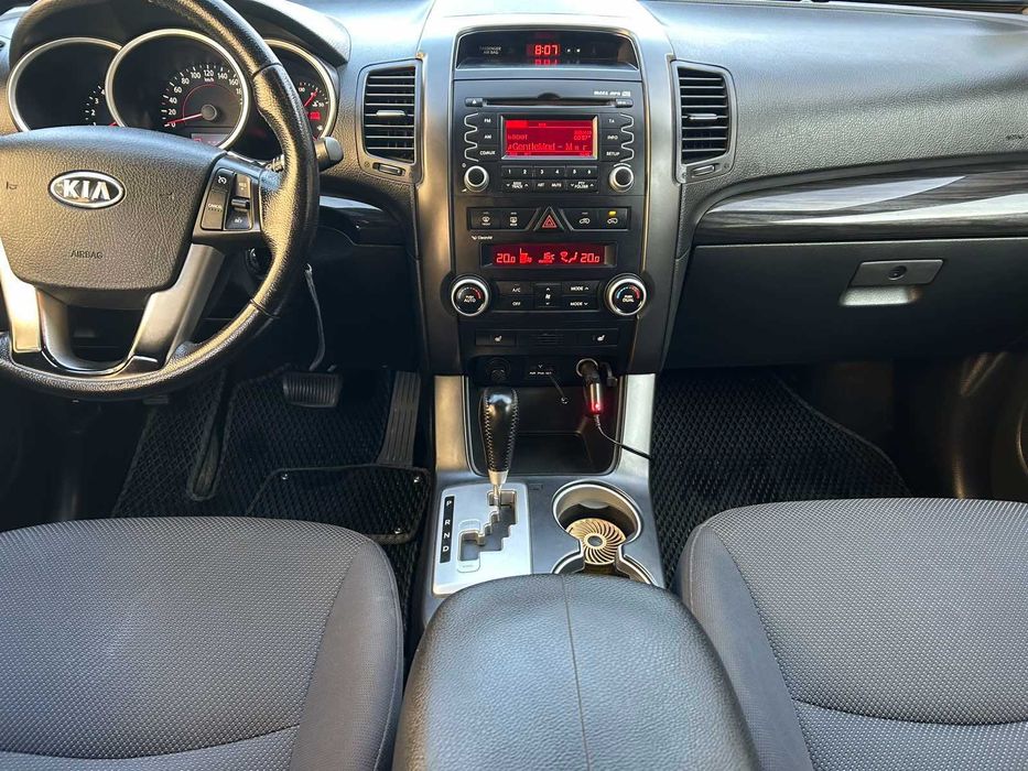 KIA SORENTO 2.2d, 4WD, АКПП, 197 к.с (145 кВт)