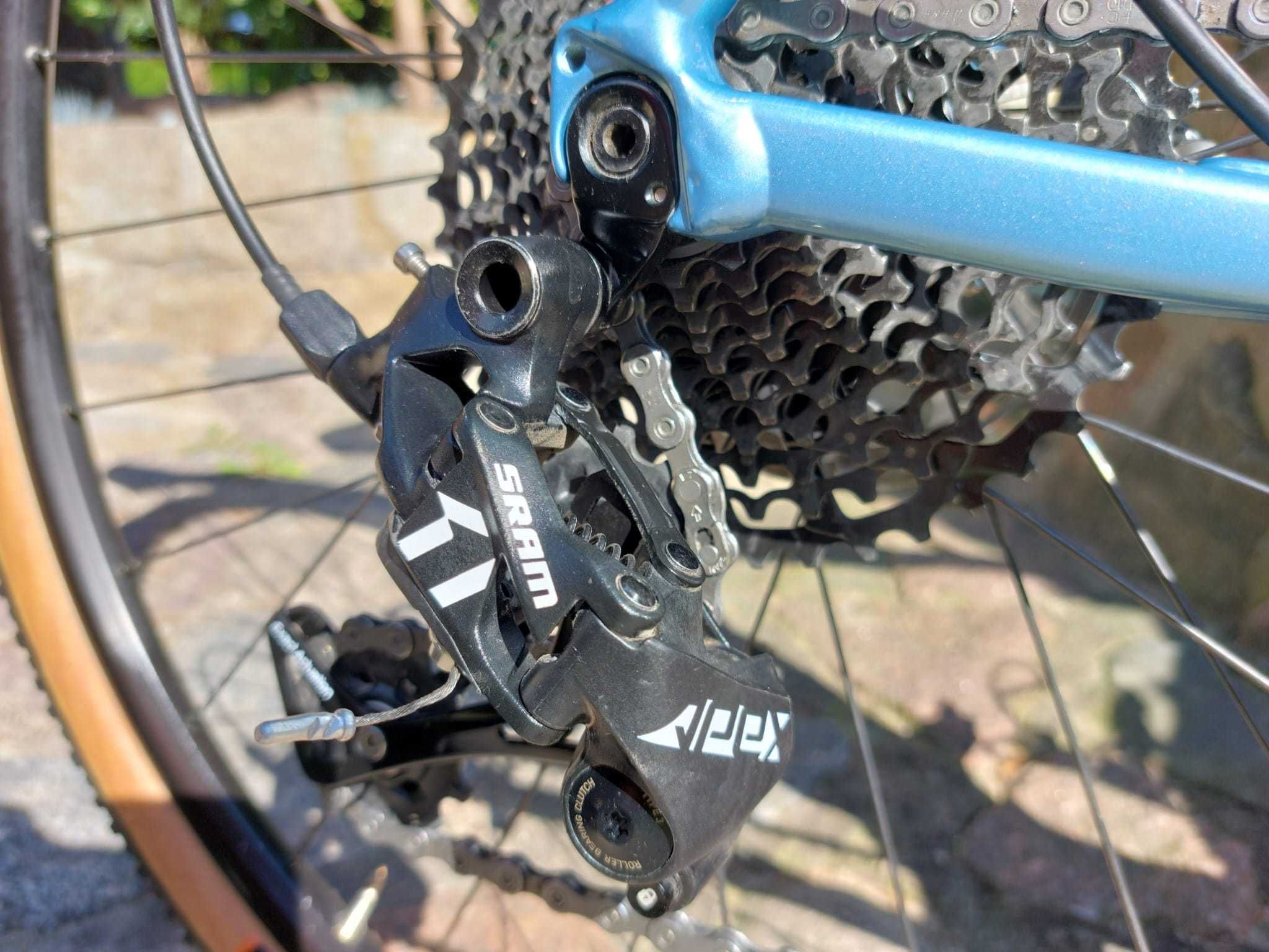 Cannondale Slate, APEX  1, size L, alu. gravel