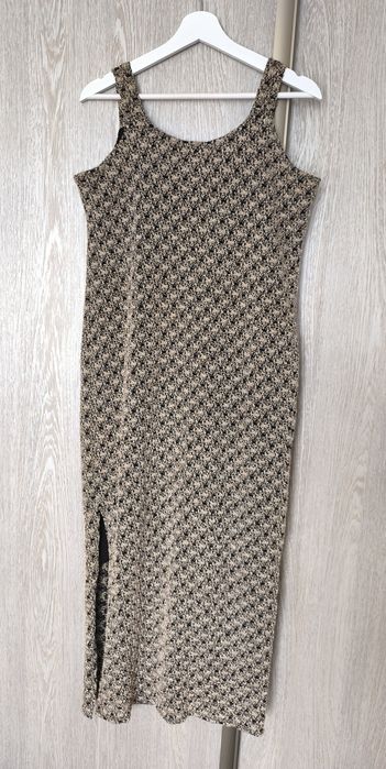 czarna długa sukienka