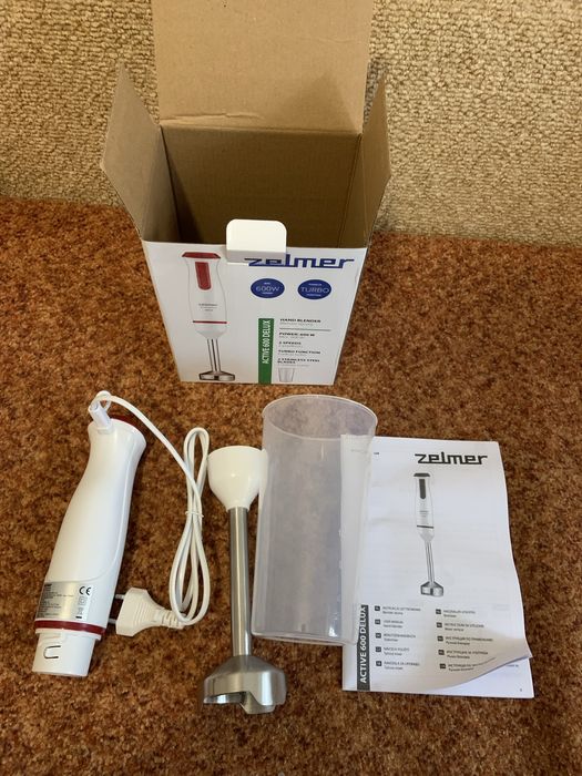Новий блендер з чашою ZELMER 600w