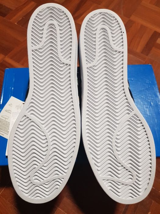 Adidas Superstar 43 1/3, originais e novos a estrear