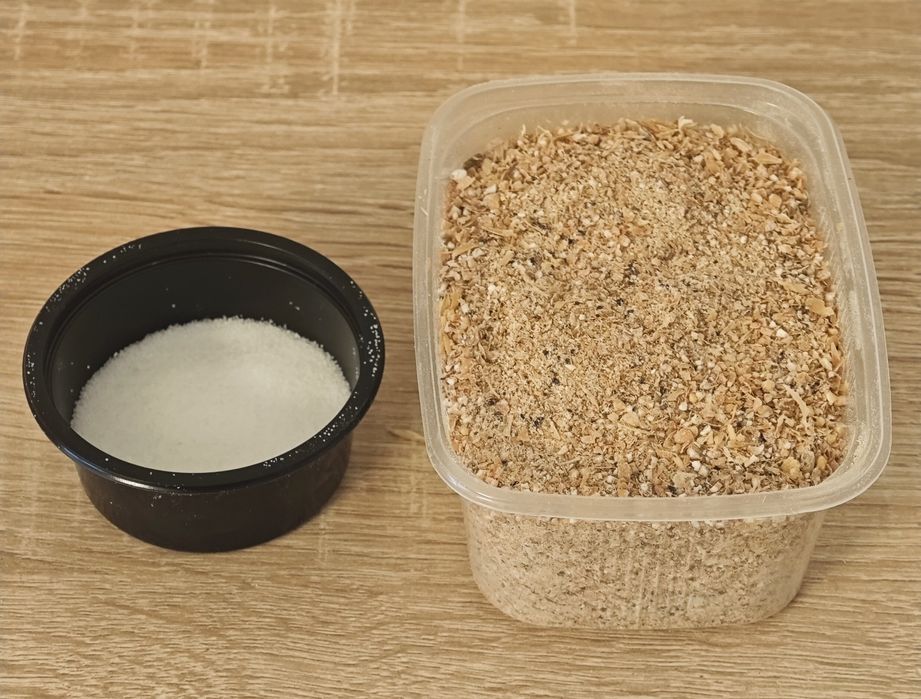 1-2cm 250 sztuk + 250ml pokarmu + hydrożel! Karaczan argentyński dubia