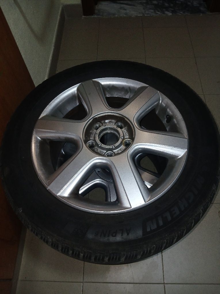 vendo ajantes com furação 5×112 por 180