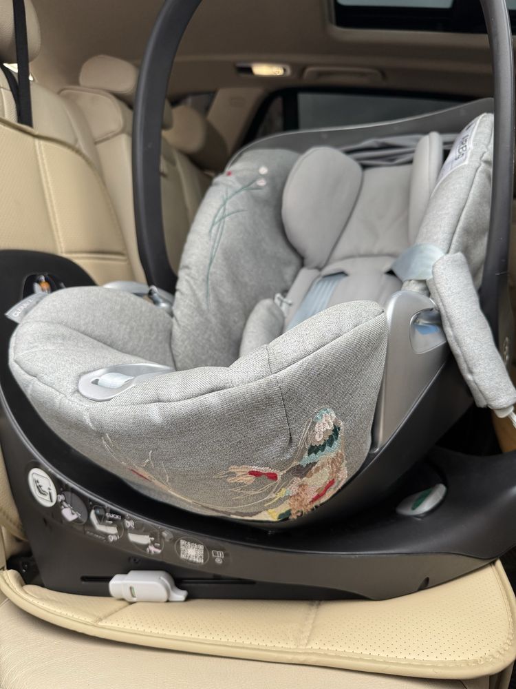 Автокрісло Cybex Cloud Z