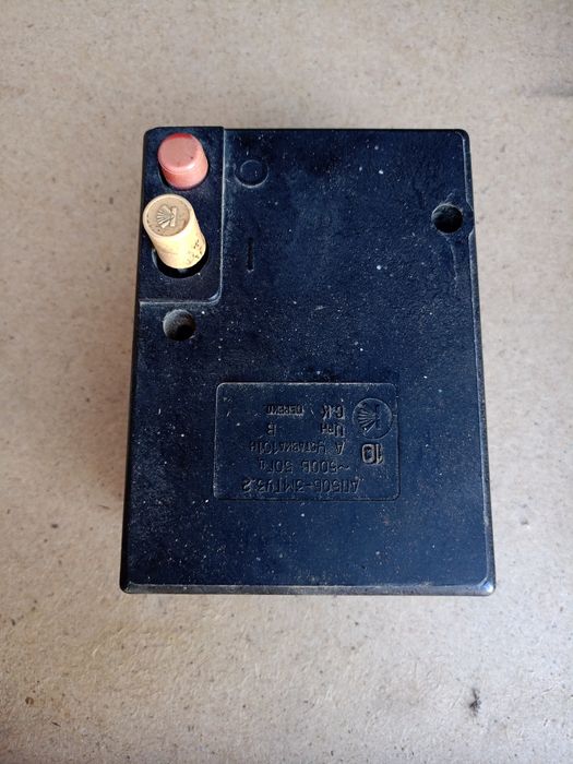 Автоматичний виключатель