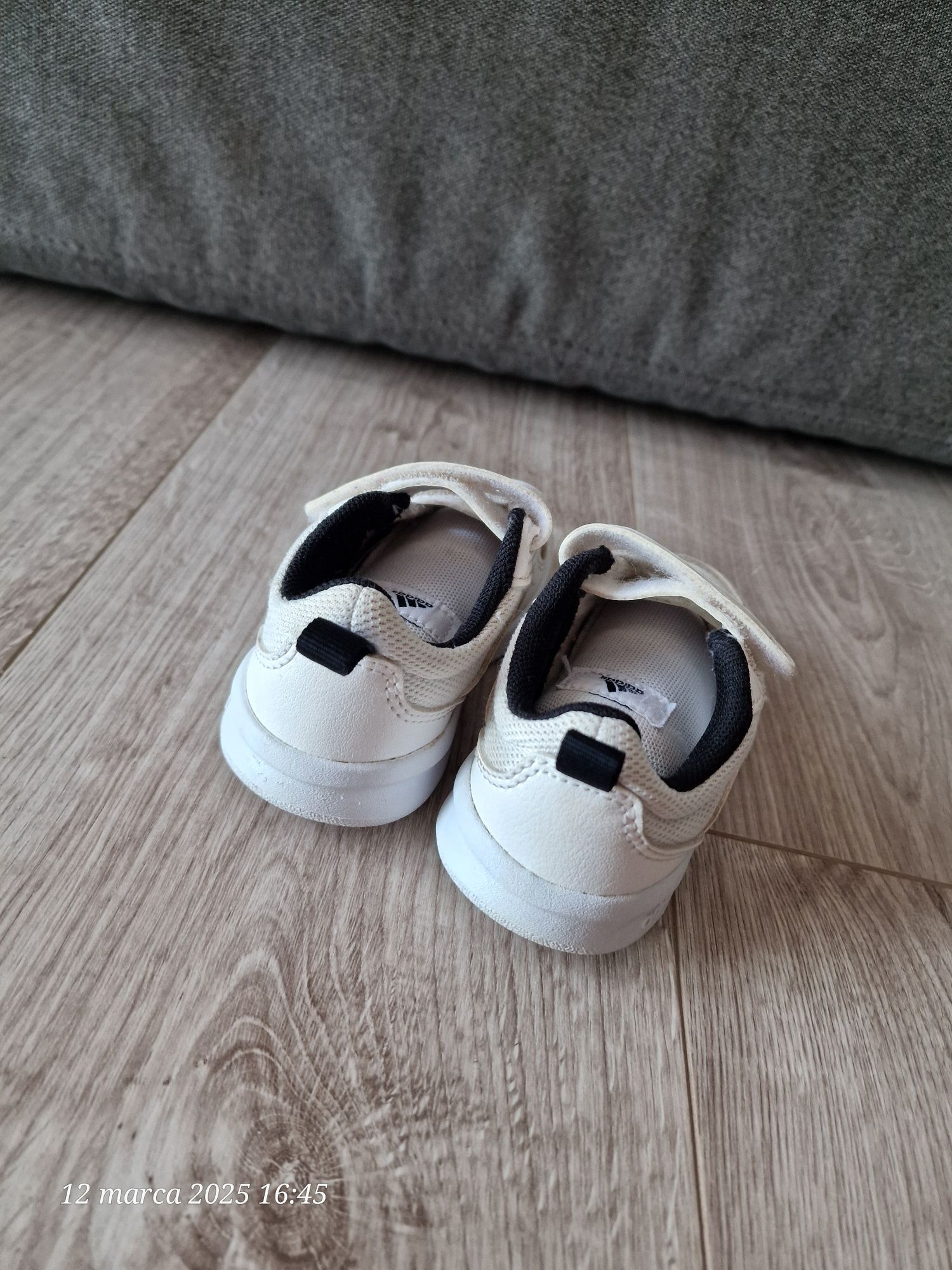 Sportowe Adidas roz 24