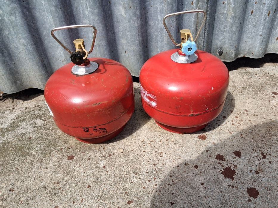 2 butle do gazu po 2 kg butla turystyczna PRL cena za 2 sztuki