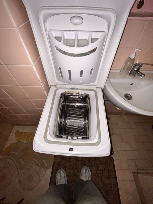 Pralka.                    .