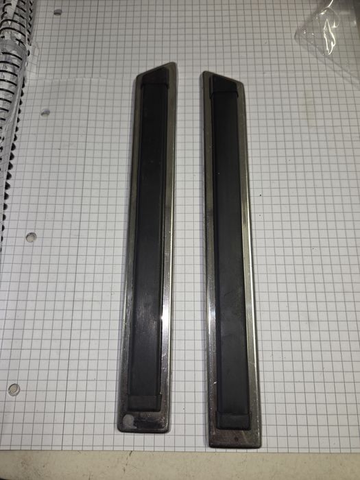 Listwy błotnika fiat 125p
