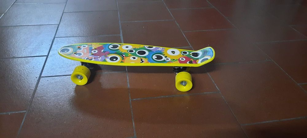 Skate de criança com muito pouco uso