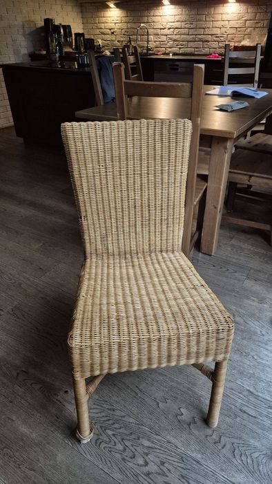 Krzesła, wiklina, oddam za darmo