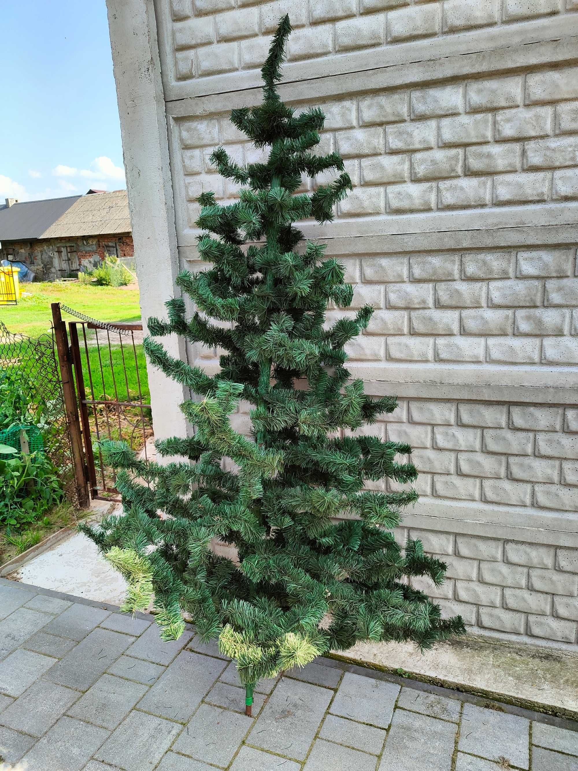 Choinka sztuczna 220