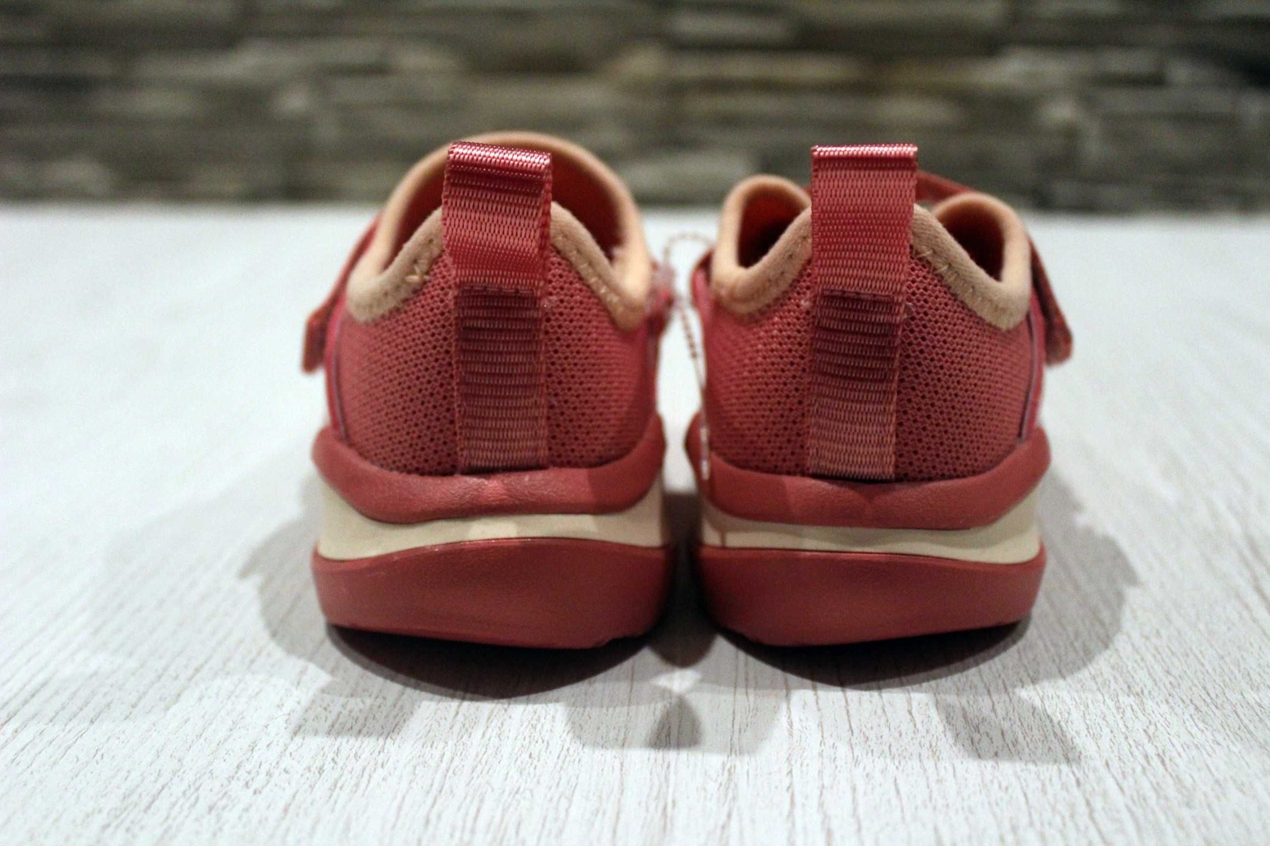 Adidas-seria Forta Run- buty dziecięce, rozmiar 22, nowe.
