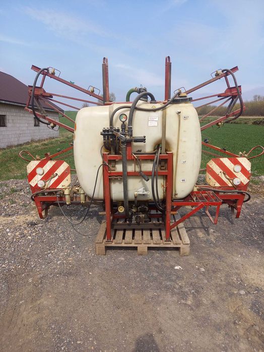 Opryskiwacz pilmet 412  400 litrow