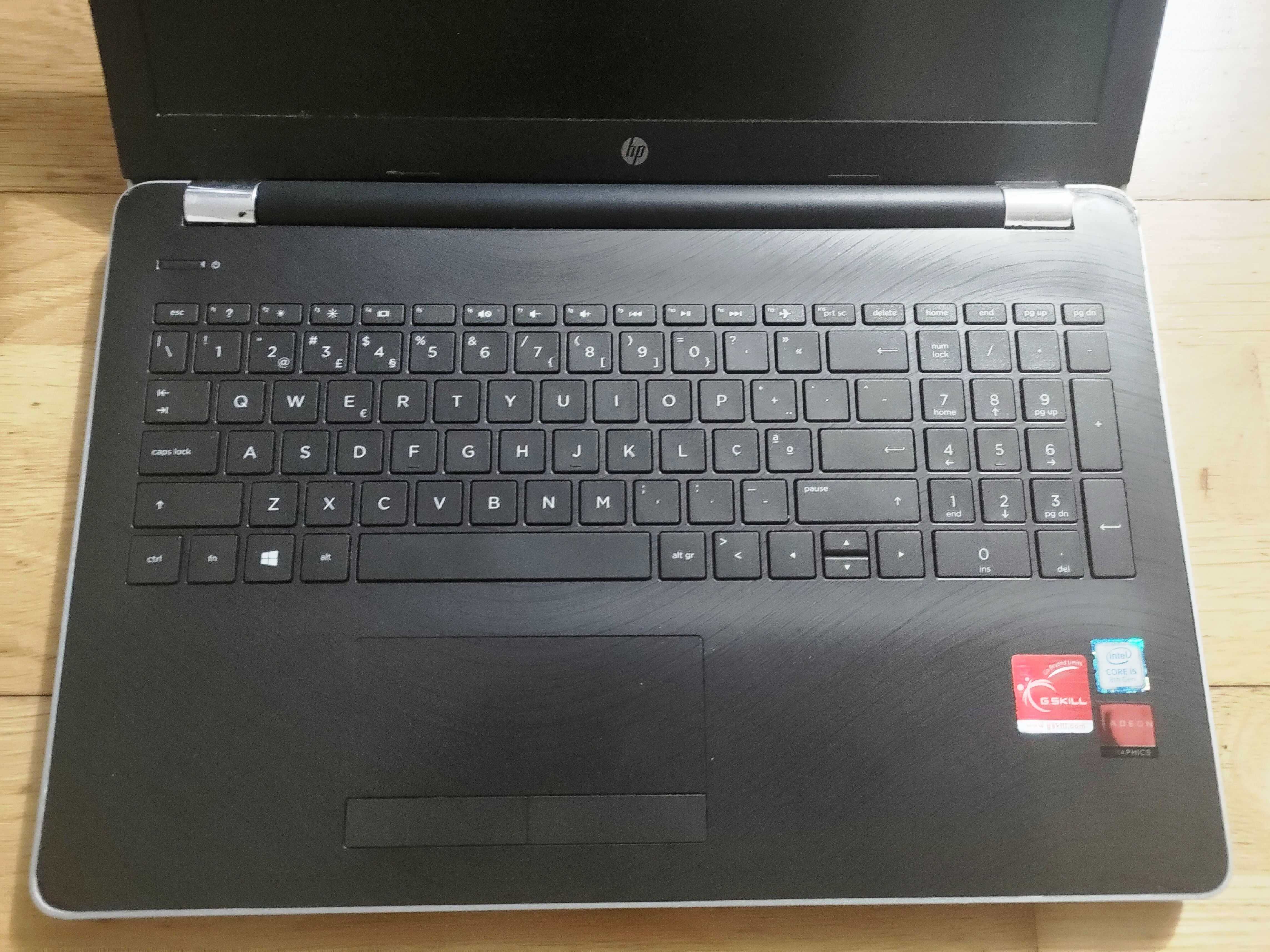 HP Laptop / Portátil com 24GB RAM e 512GB M2 SSD (Com Marcas de Uso)
