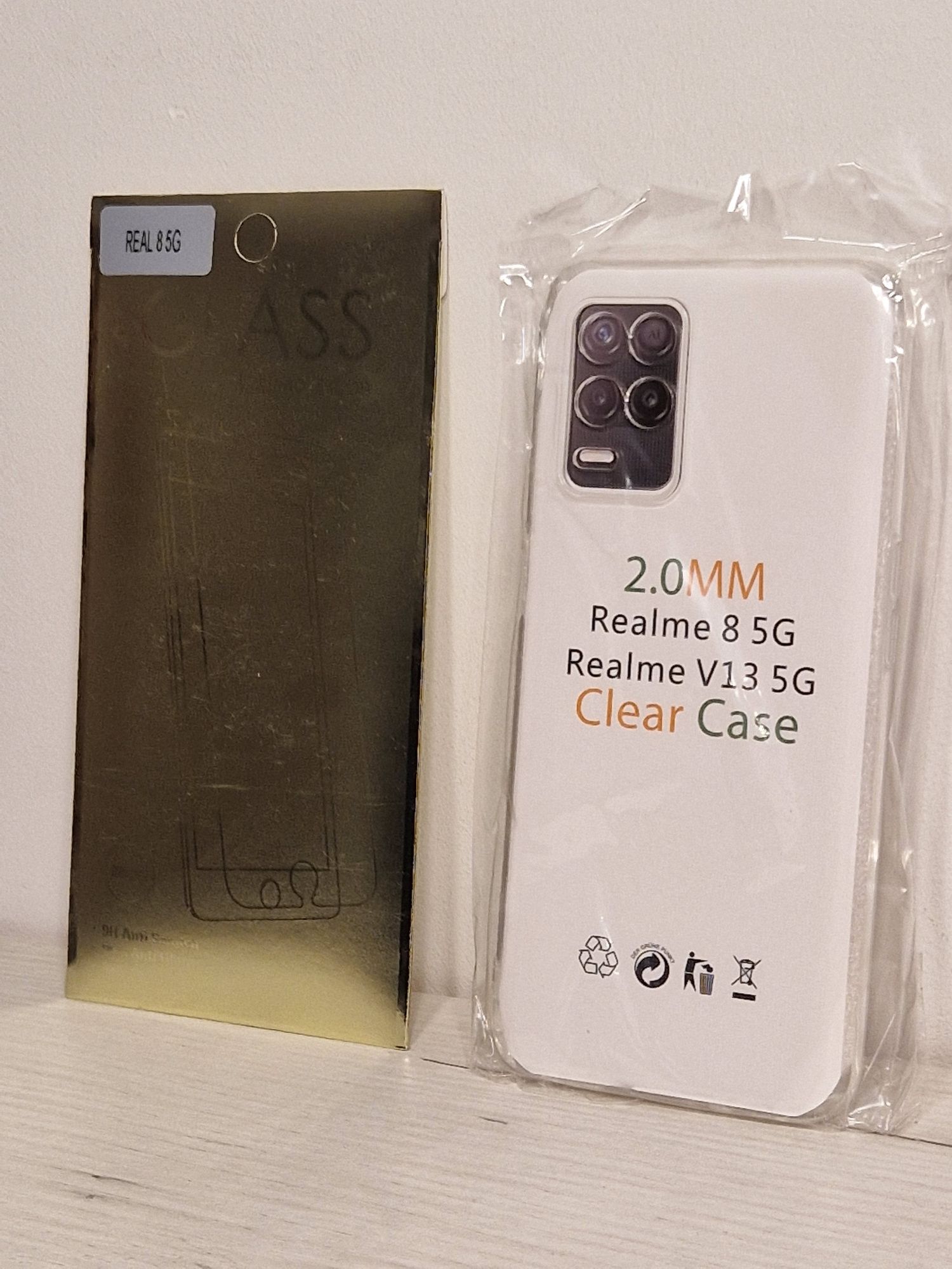 Back Case 2 mm Perfect do REALME 8 5G + Szkło Gold 9h