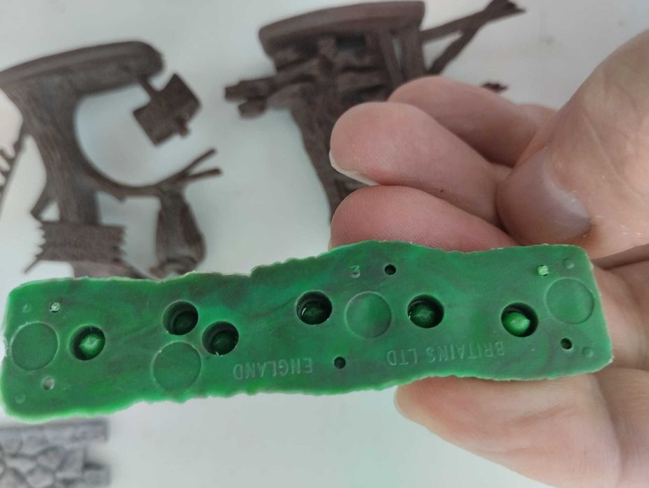 Iндіанці, ковбої Britains