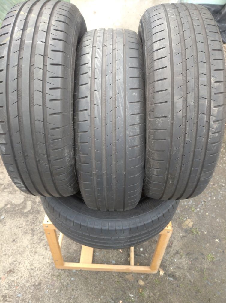 Автошини 185/65 R15 бу. в чудовому стані,,літня.