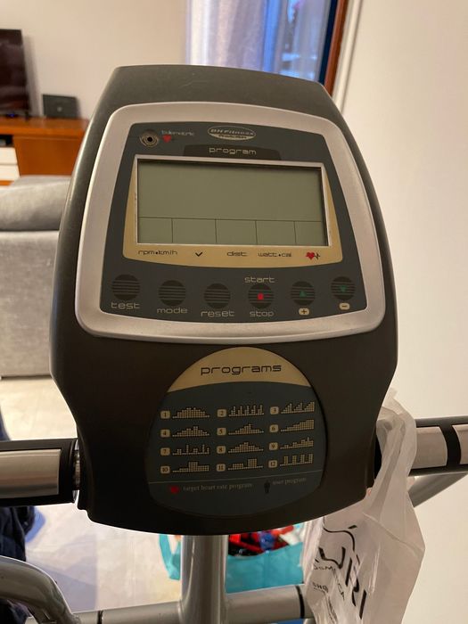 Elíptica BH FITNESS