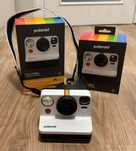 Kit Máquina Fotográfica Instantânea + Fita POLAROID Eb Now 2ª Geração