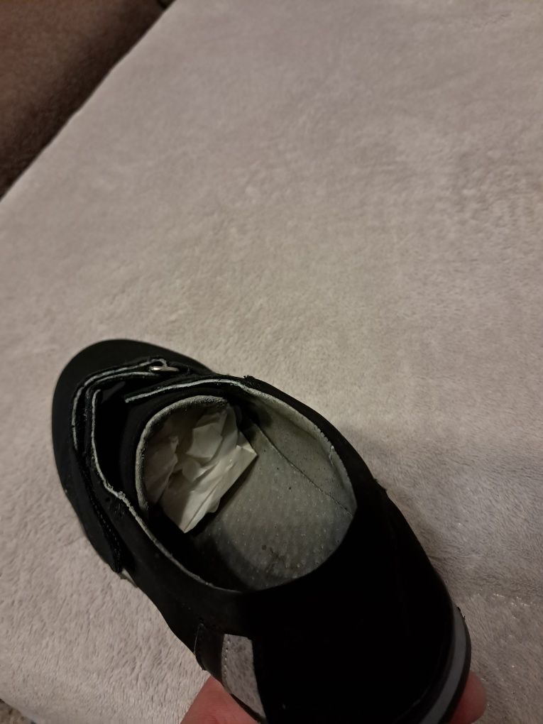 Buty Kornecki czarne 34. Na komunię