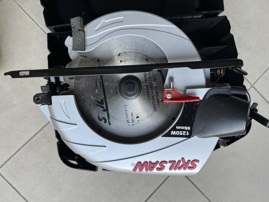 Pilarka Skil 5166, moc 1250 wat