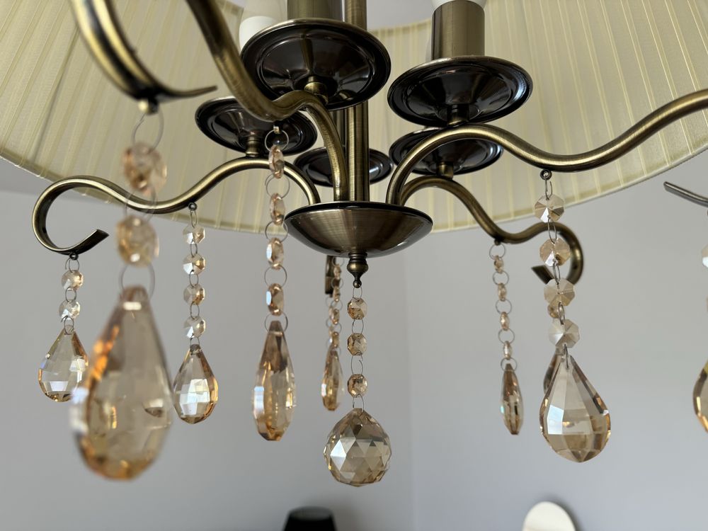 Piękna, duża lampa sufitowa, żyrandol na 5 żarówek