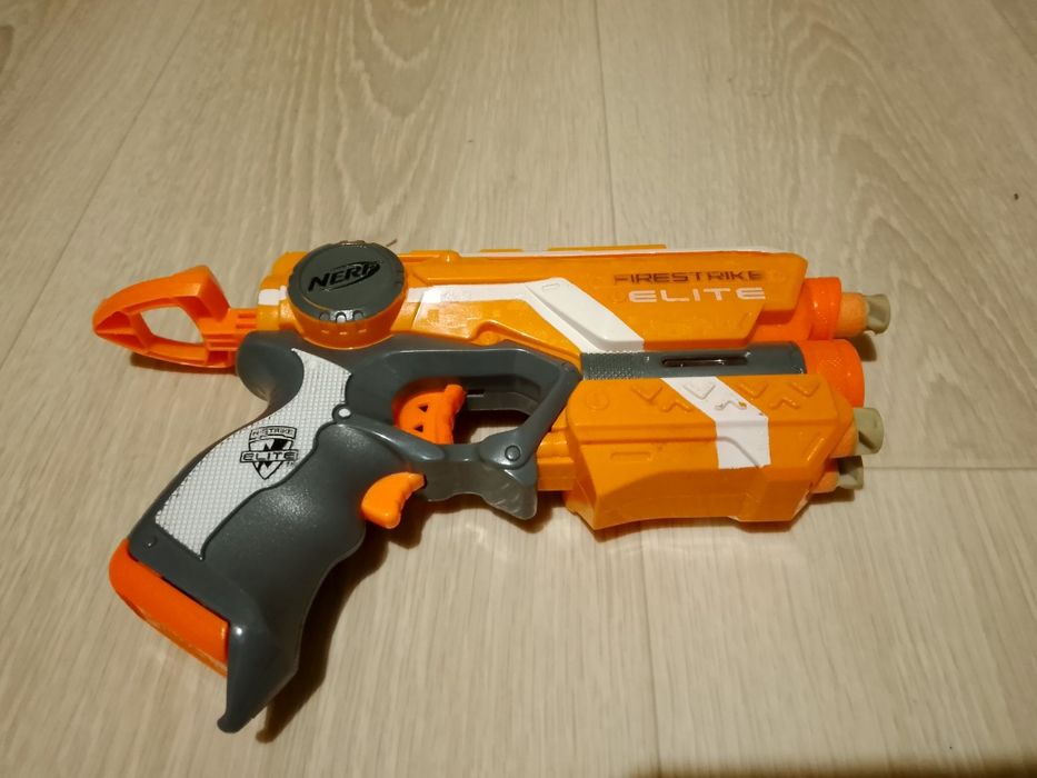 Бластер Nerf firestrike elite