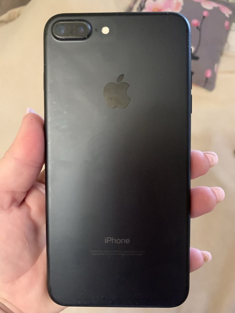Б/У Apple iPhone 7 Plus 32Gb