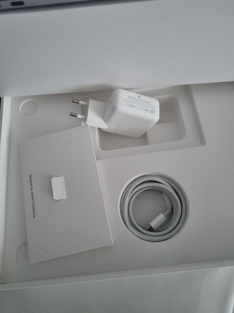 Macbook air 13 Space Gray super stan