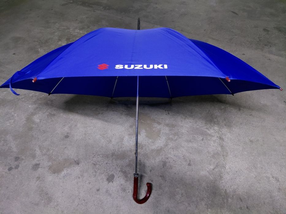 Guarda chuvas Ferrari e Piaggio