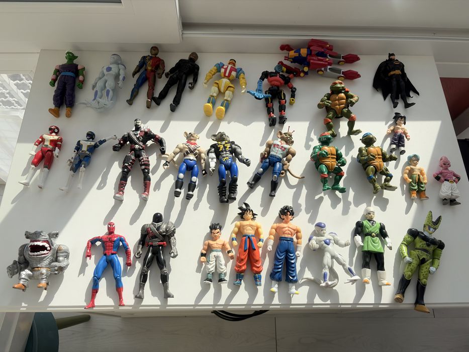 Figuras de brincar diversas