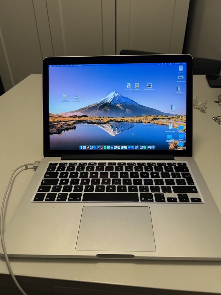 Macbook Pro 2015 a1502 i5 ssd