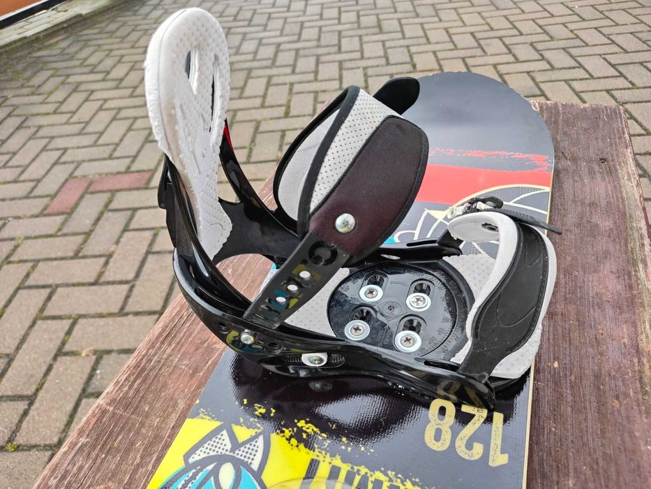 Deska snowboardowa 128 Firefly Twin wiązania Burton Snowboard 128