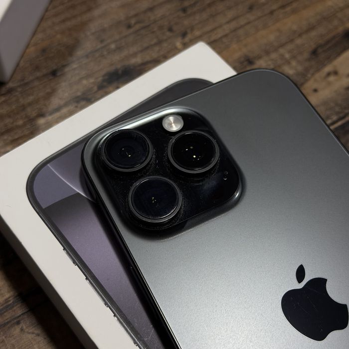 iPhone 16 Pro Max Black Titanium 256GB E-SIM