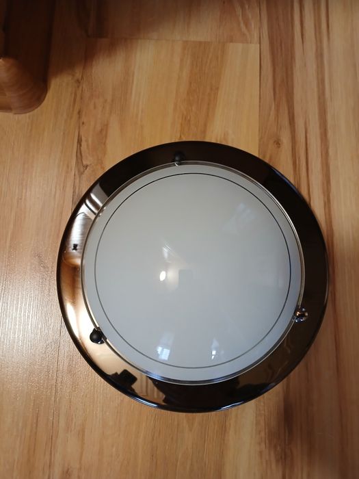 Plafon ścienny nikiel  średnica 25 cm.