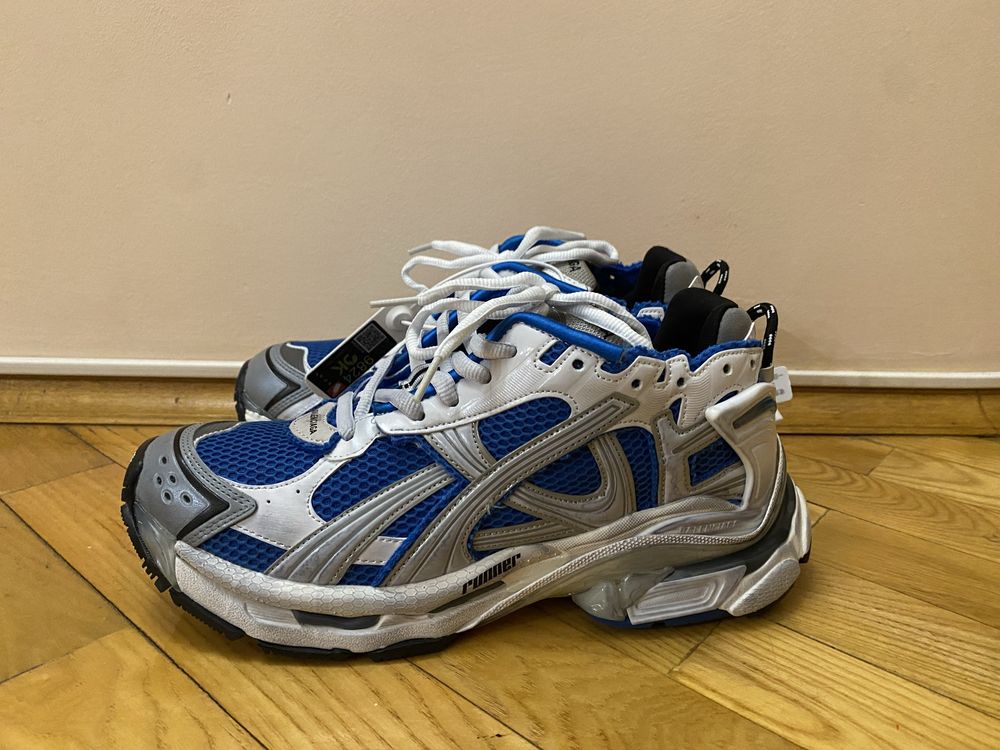 Balenciaga runner