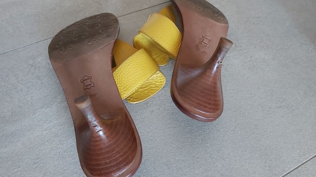 Klapki tory burch