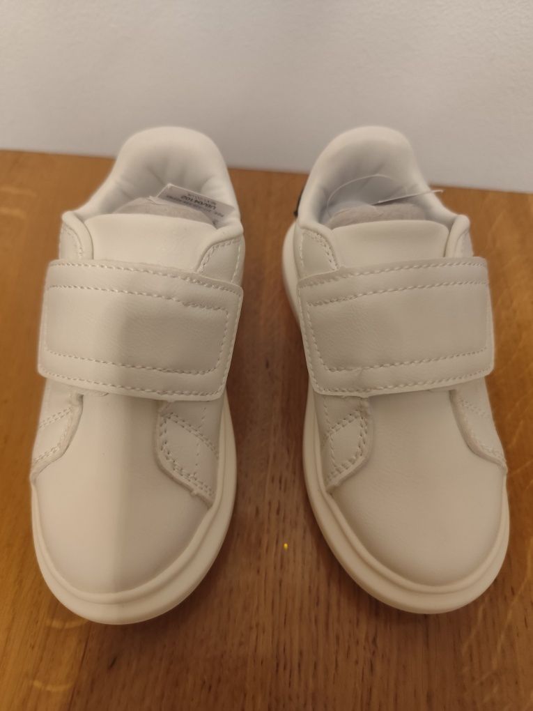 Nowe buty chłopięce next r. 24 na codzień i od święta