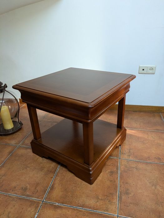 Mesa de Apoio Cerejeira