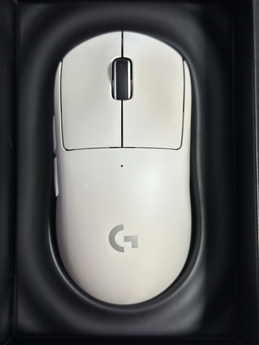 Logitech G Pro Superlight white